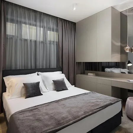 Ps Deluxe Hotel